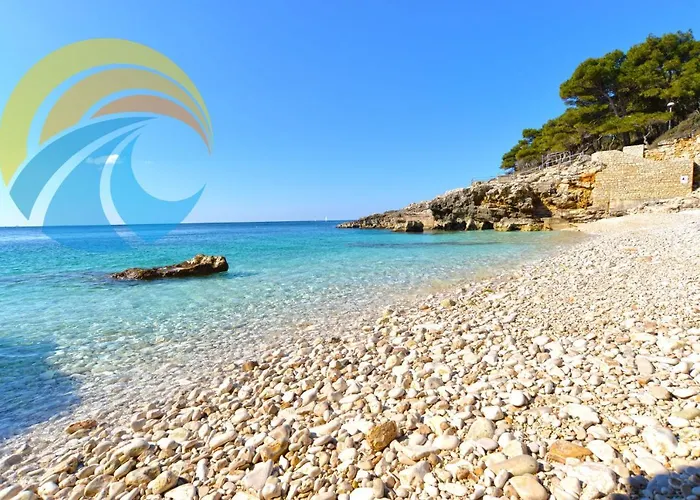 Momcilo 1995 Apartment Pula