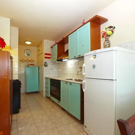 Apartment Momcilo 1995