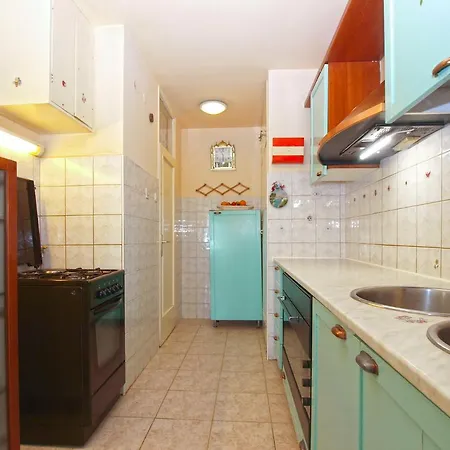 Apartment Momcilo 1995